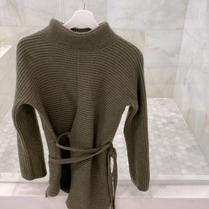 Olive green, VINCE , XS, 70% wool 30% cashmere
